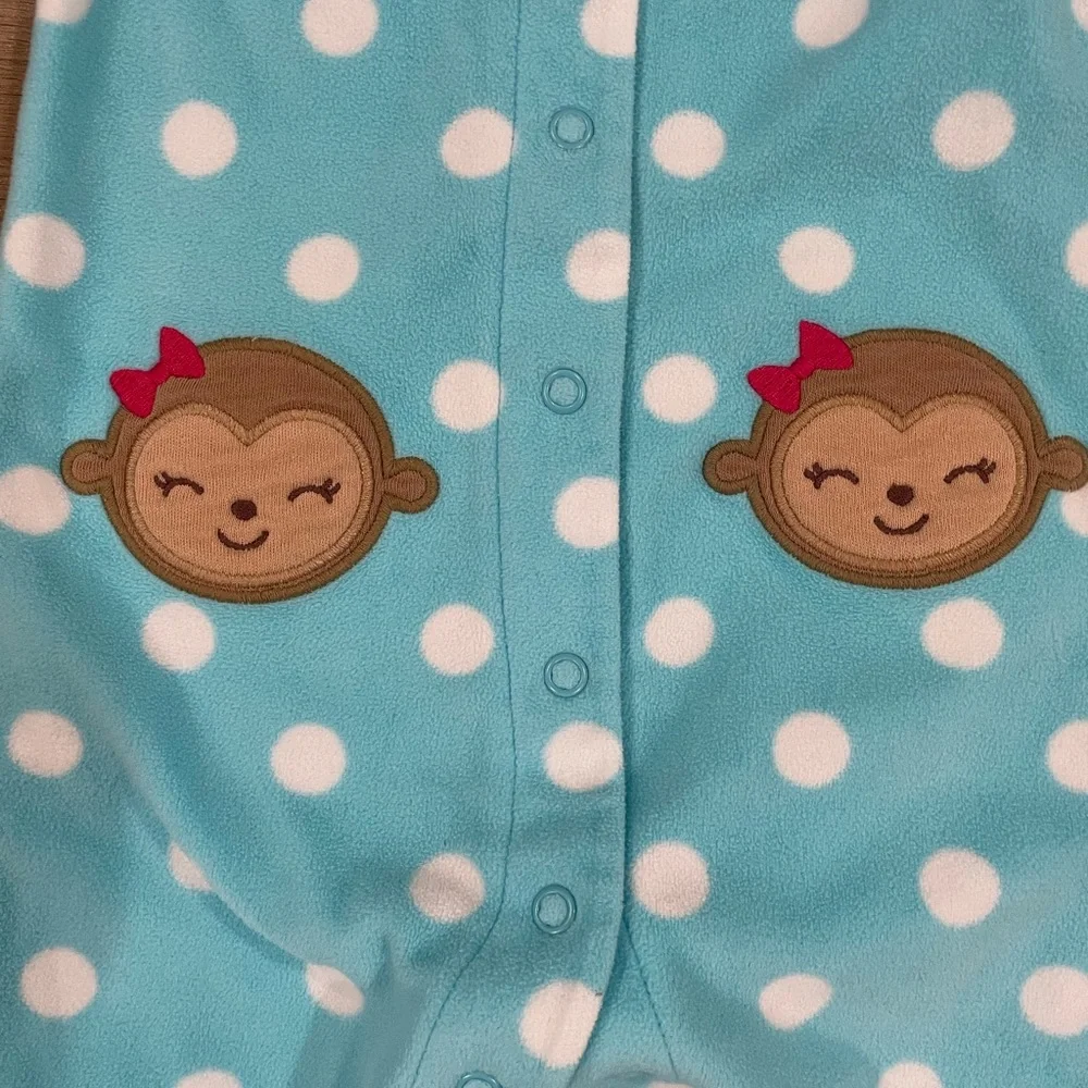 Carter’s Light blue polkadot with a monkey fleece‎ pajamas